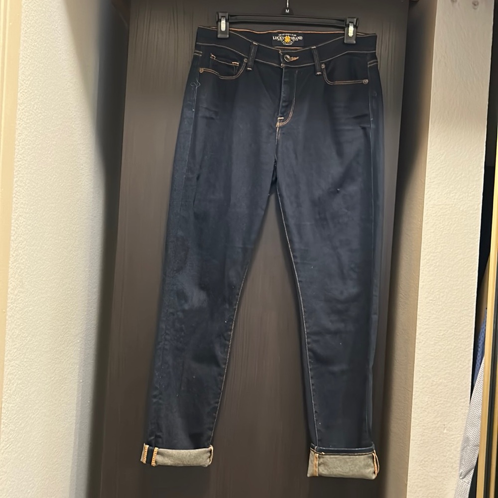 (Sold)Women lucky brand jeans 98%cotton